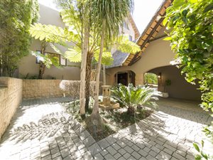 4 Bed House in Kyalami