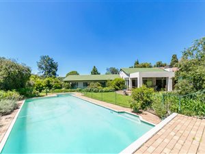 4 Bed House in Victory Park