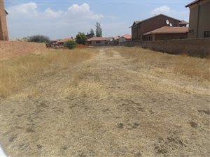 613 m² Land available in Hesteapark