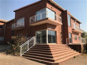1050 m² Office Space in North Riding
