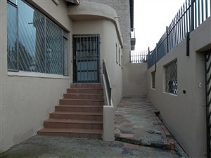 2 Bed House in Brixton