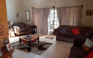 6.4 ha Farm in Honingnestkrans