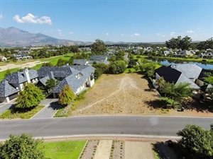 1065 m² Land available in Paarl