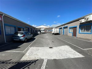 183 m² Industrial space in Montague Gardens