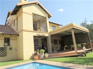 3 Bed Townhouse in Vaalpark