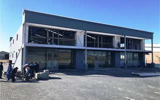 680 m² Commercial space in Vredenburg