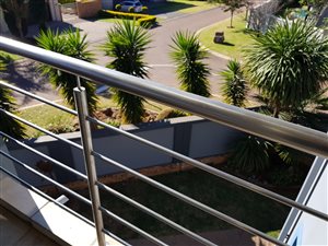 4 Bed House in Midlands Estate