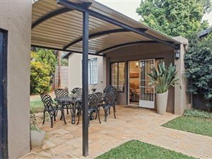 2 Bed House in Northwold Gardens
