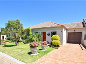 2 Bed House in Graanendal