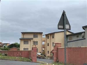 3 Bed Apartment in Verulam Central