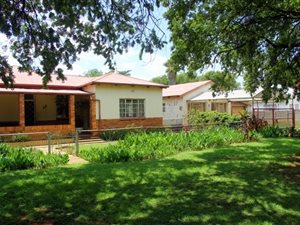 2 Bed House in Lindequesdrif