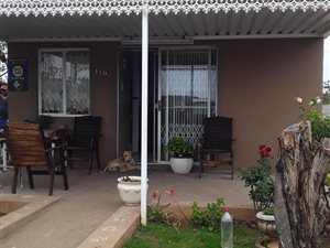 2 Bed House in Newlands East