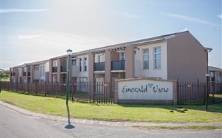 2 Bedroom Duplex in Port Alfred