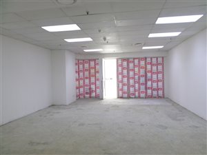 120 m² Retail Space in Highlands North
