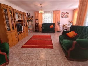 4 Bed House in Brackenham