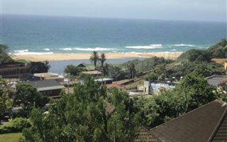 2 Bedroom Apartment in Amanzimtoti