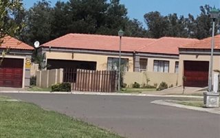 3 Bedroom Townhouse in Northfield