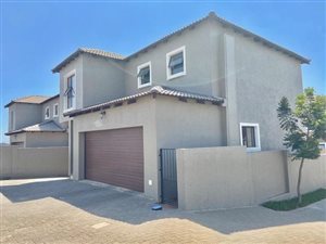 3 Bed House in Thatchfield