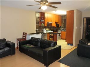 2 Bed Duplex in General Alberts Park