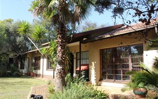 3 Bedroom House in Meerhof
