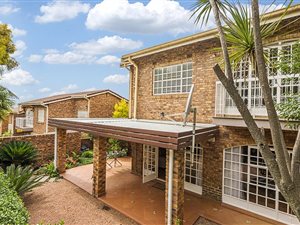 3 Bed Townhouse in Bruma