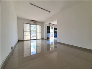 67 m² Office Space in Bulwer