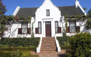 4 Bedroom House in Paarl