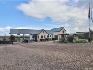 3 Bed House in Schonenberg Estate