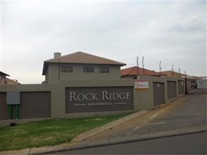 2 Bed Townhouse in Meyersdal