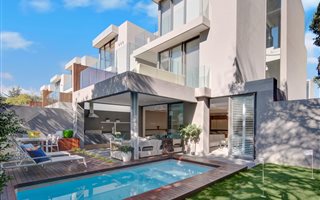 4 Bedroom Townhouse in Morningside