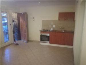 2 Bed House in Olievenhoutbosch