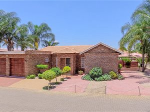 3 Bed House in Theresa Park