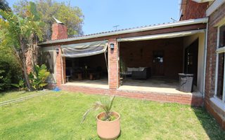 1 m² Farm in Theescombe