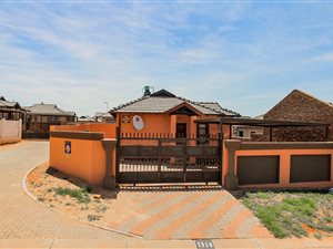 3 Bedroom House in Amandasig