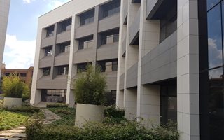 2700 m² Commercial space in Sandown