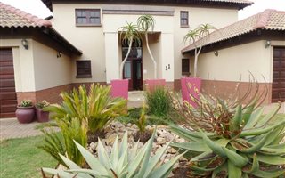 3 Bedroom House in Midfield Estate