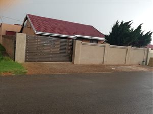 3 Bed House in Tsakane