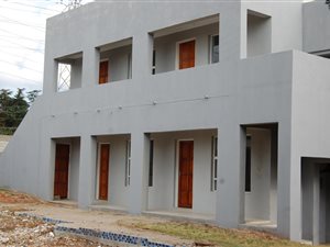 Commercial space in Corlett Gardens