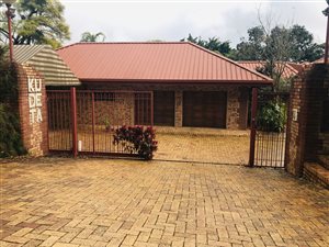 10 Bed House in White River