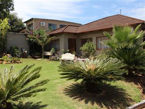 3 Bedroom House in Krugersdorp North
