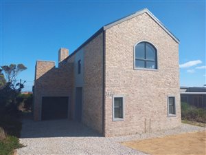 2 Bed House in Pringle Bay