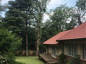 5 Bedroom House in Lynnwood Glen