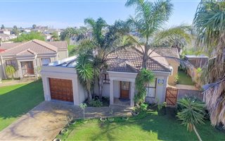 2 Bedroom House in Uitzicht