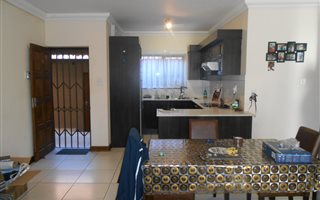 2 Bedroom Apartment in Comet
