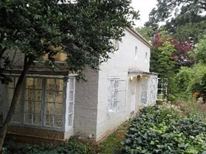 2 Bed Garden Cottage in Wembley