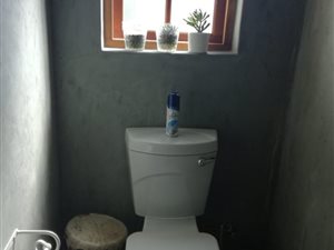 1 Bed Garden Cottage in Newlands