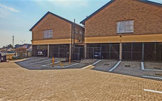 1 Bedroom Flat in Krugersdorp North