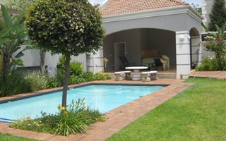 2 Bedroom Apartment in Melrose North