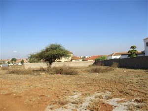 1000 m² Land available in Fauna Park