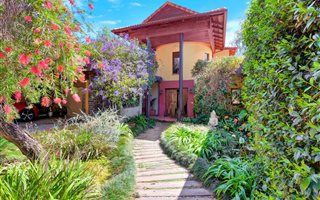 5 Bedroom House in Glenadrienne